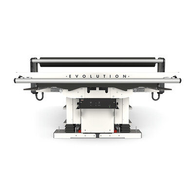 CWT Evolution 1737 Shoert side Front view